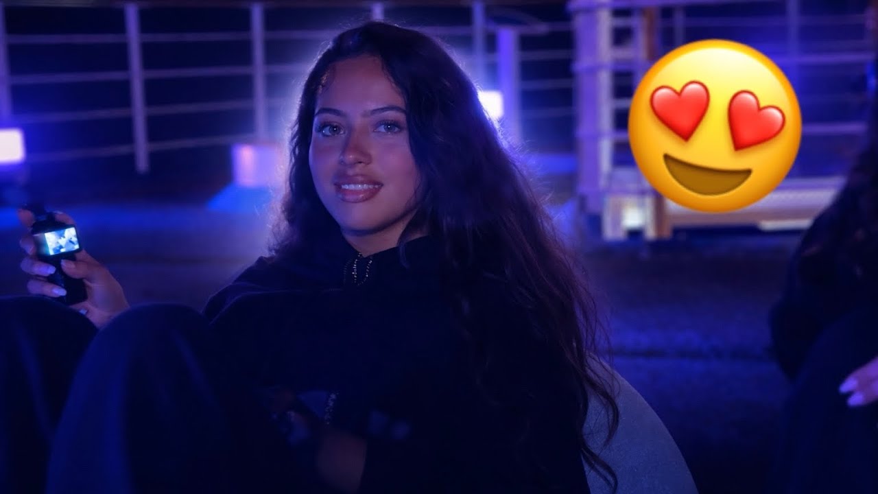 Познакомьтесь с моей новой девушкой!