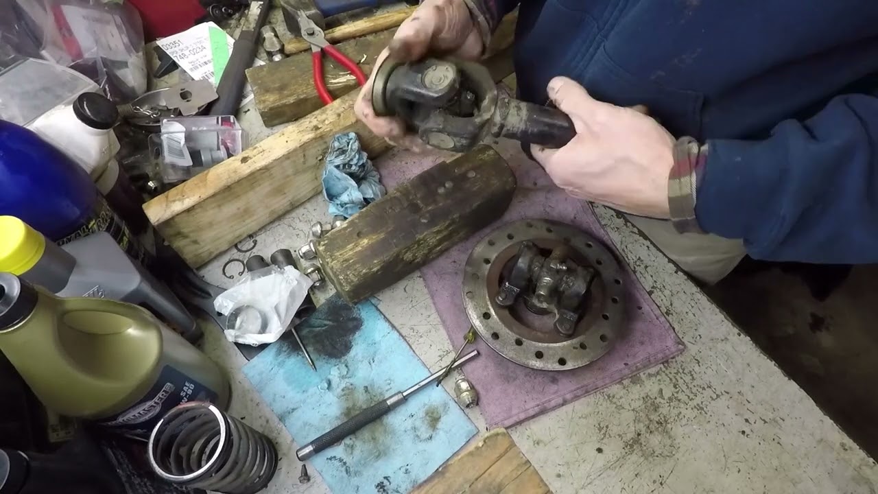 Can Am Outlander  -  Universal Joints And Wear Ring Replacement