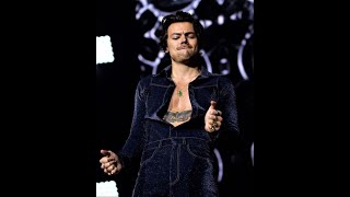 Harry Styles - dancing (in a cool way) 🍉