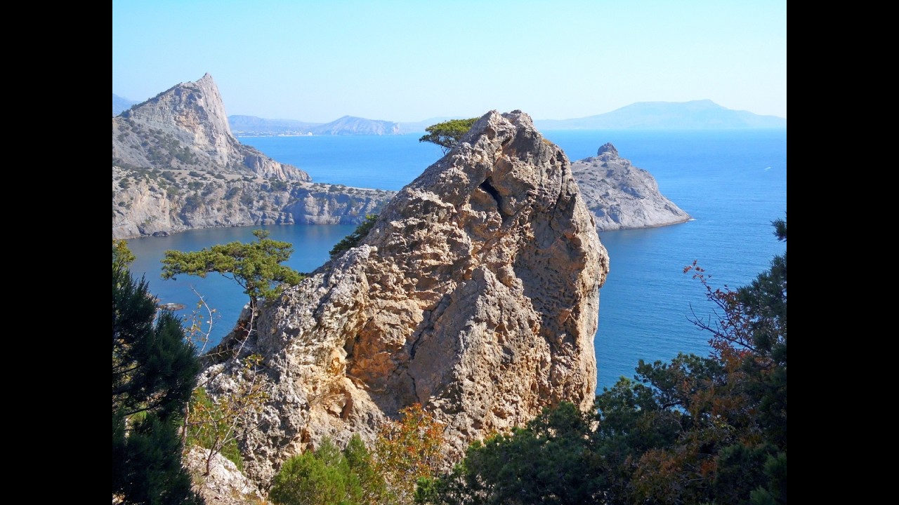 Море, горы, скалы. Крым.