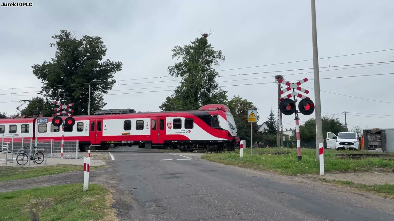[4K] Przejazd kolejowy (SSP) Marzenin // Polish Level Crossing