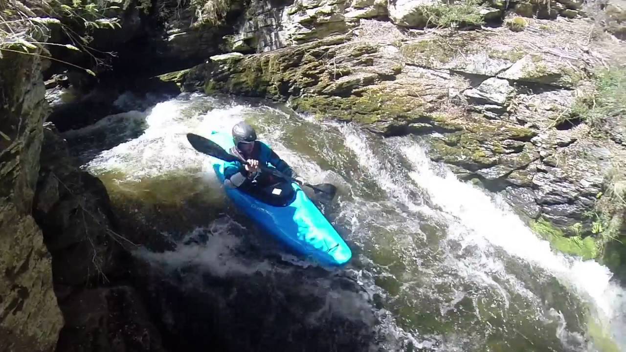 White Water Kayaking, New Zealand - YouTube