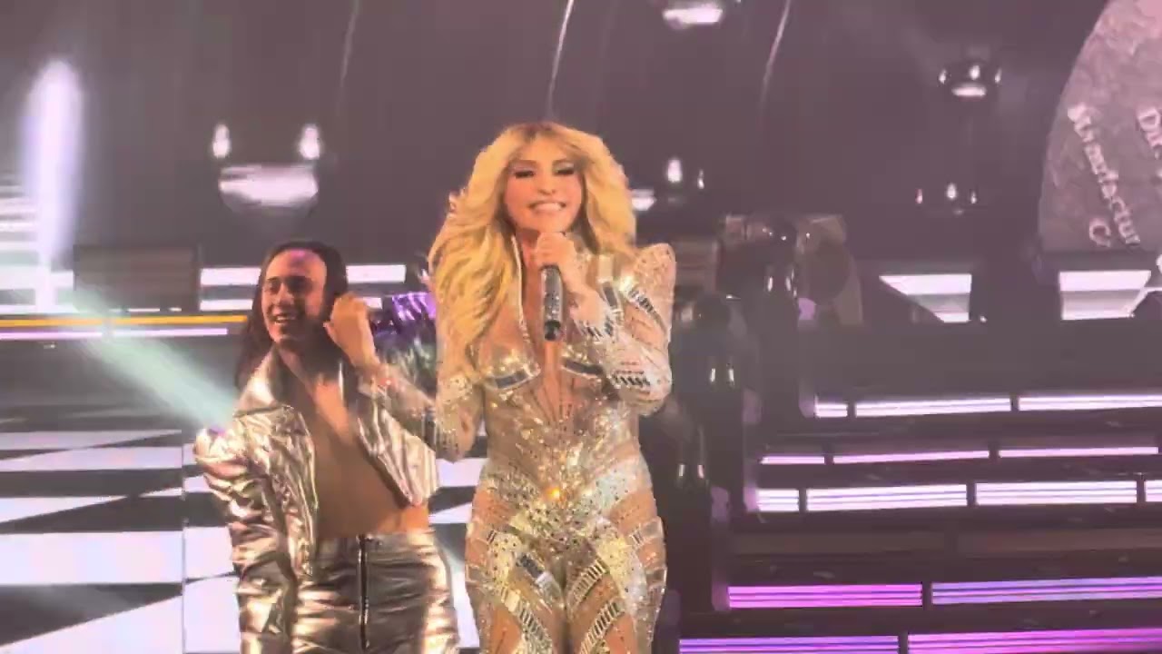 Este amor ya no se toca, Yuri Oppening Iconica, 2025, México