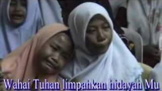 Video thumbnail of "Aeman Buatmu Ibu (Http://sahabatmasjid.blogspot.com)"