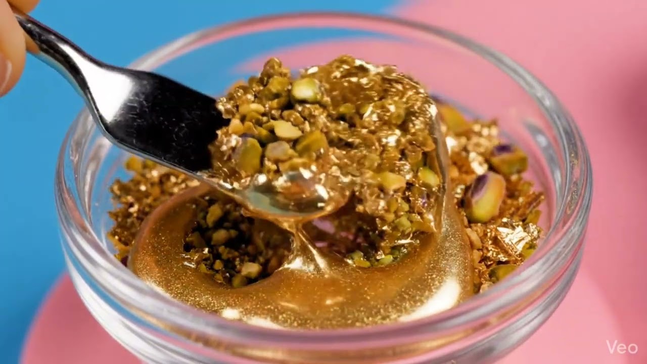 Making Glassy Dubai Pistachio Chocolate Cookies 