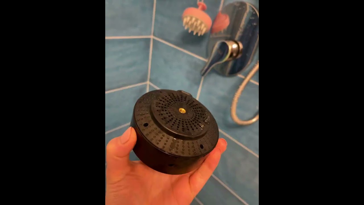 altoparlante Bluetooth  comodo e audio buono  Prezzo un po’ alto