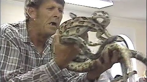 Snake Handlers - "Beyond Bizarre" 1990s TV show segment