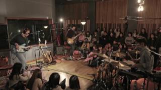 Video voorbeeld van "Live at the Recoding Studio - 떠나갈래 [Full]"