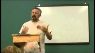 Sanford Cohen addresses the tea party in Prescott, AZ