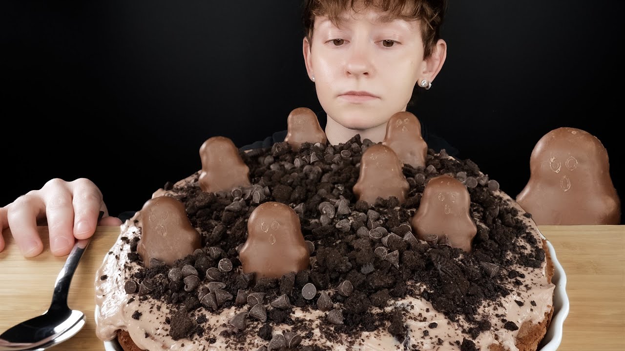 ASMR Chocolate Milk Candy Cookie Sponge Cake | VNM ASMR Dessert