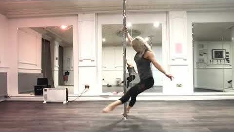 Beginner / intermediate pole combo static spins