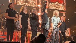 Queen with Adam Lambert - We Will Rock You\/We Are The Champions @ Wizink Center, Madrid 06\/07\/2022