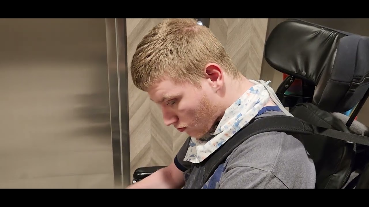 Sam in hotel in Georgia, elevator ride & headed home @onthatnote