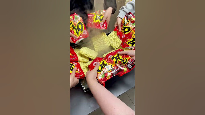 우삼겹 1kg 때려넣은🔥순두부 열라면🔥.mp4