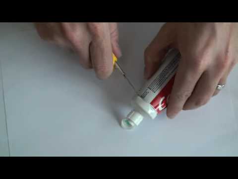 Video: How Tricolor Paste Ends Up In Layers In A Tube