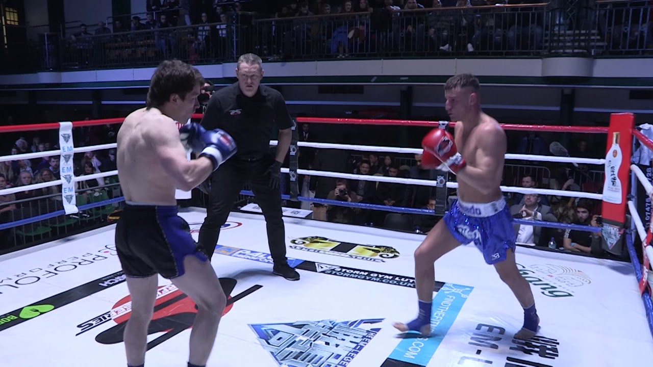 Gvidas Semionovas vs Andy Turland