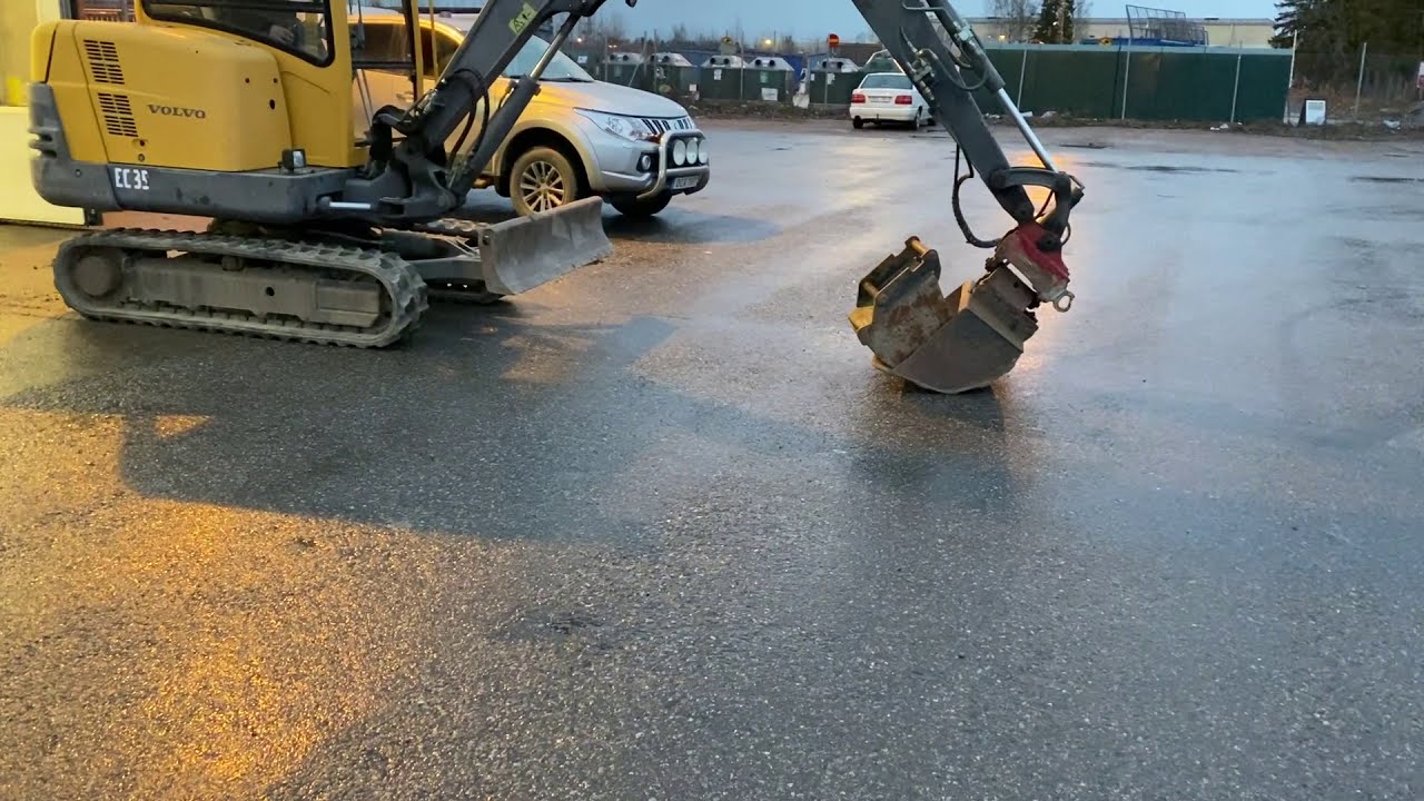 Grävmaskin Volvo EC35 bandgrävare