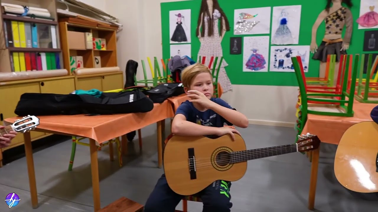 🍀 Ukázka hry ve skupinové hodině rozvíjející intervalový sluch  Tohle je zaměřené na 1, 3