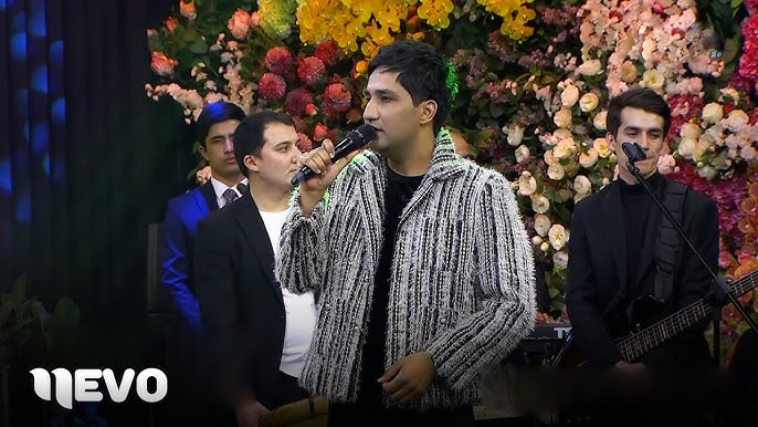 Paypoq va baland poshnali balerina bilan porno