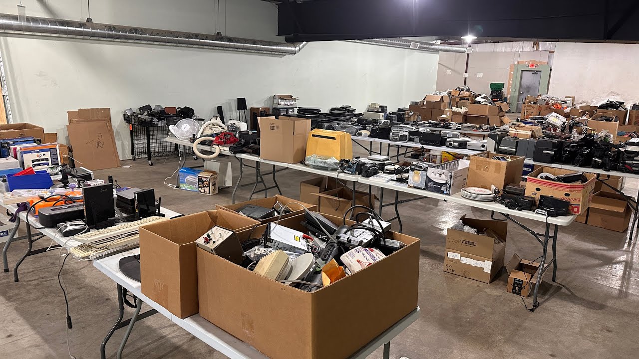 Buying Out an eBay Seller [Part 2] - Sorting and Selling off the Junk