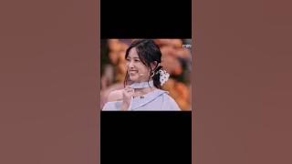 Shen Yue x Ding Yuxi | sweet moment interaction #shenyue #shenyueyeah #mooncakes 