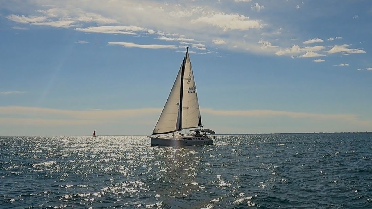 Hunter 49 - Sailing Lake Michigan