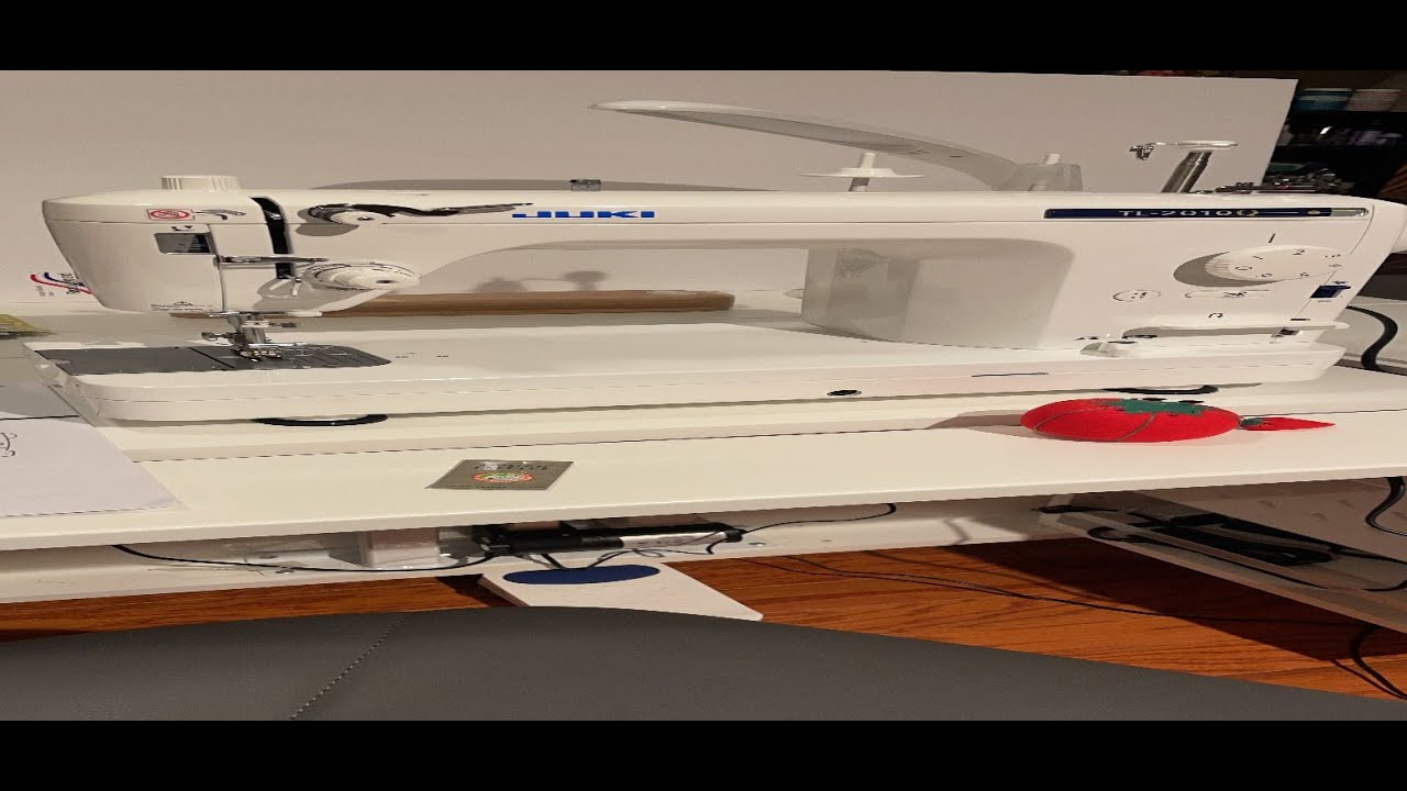 Juki TL2010Q 1Needle, Lockstitch, Portable Sewing Machine with