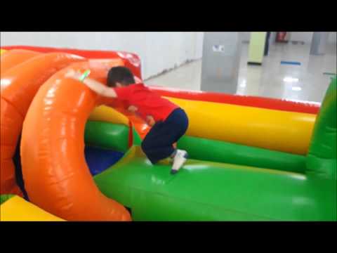 if-you're-happy-and-you-know-it-(-kalau-kau-suka-hati-tepuk-tangan-)-istana-plaza-mall.-bandung