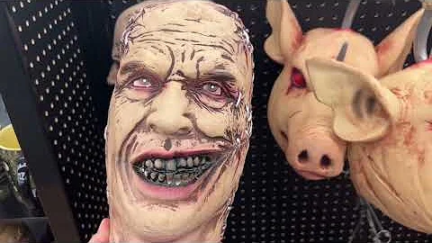 Spirit Halloween store full tour 2022 hunting animatronics ,decor, costumes