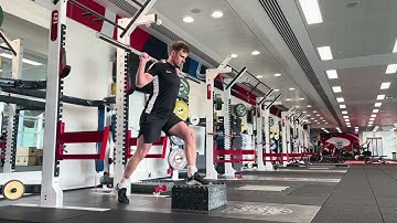 Front Foot Elevated BB Split Squat