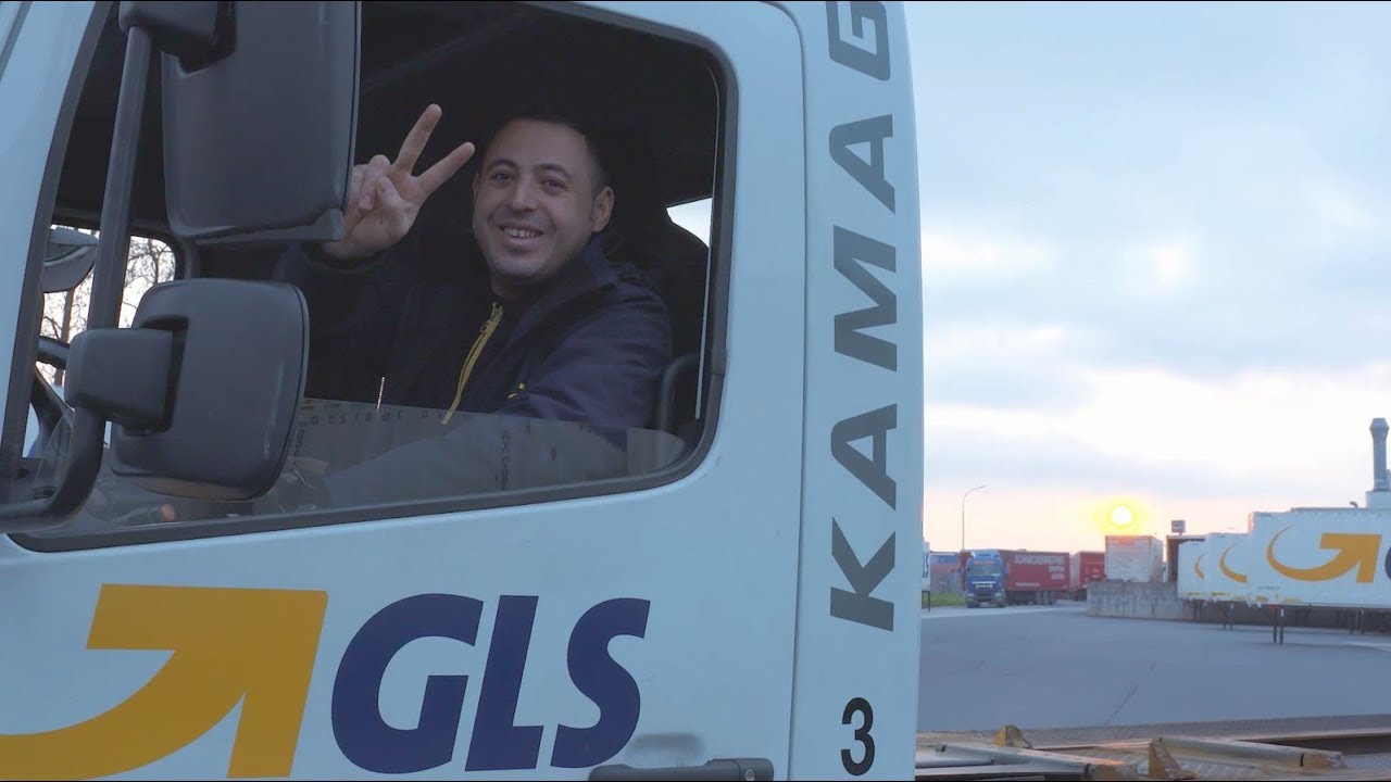 Ein Profi am Steuer: Rangierer Hoti! - YouTube