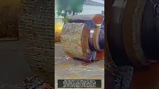 거대 금속 회전축 산소 절단 해체 현장 #worker #workers