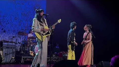 The Linda Lindas - live at Fonda Theatre; Los Ange...