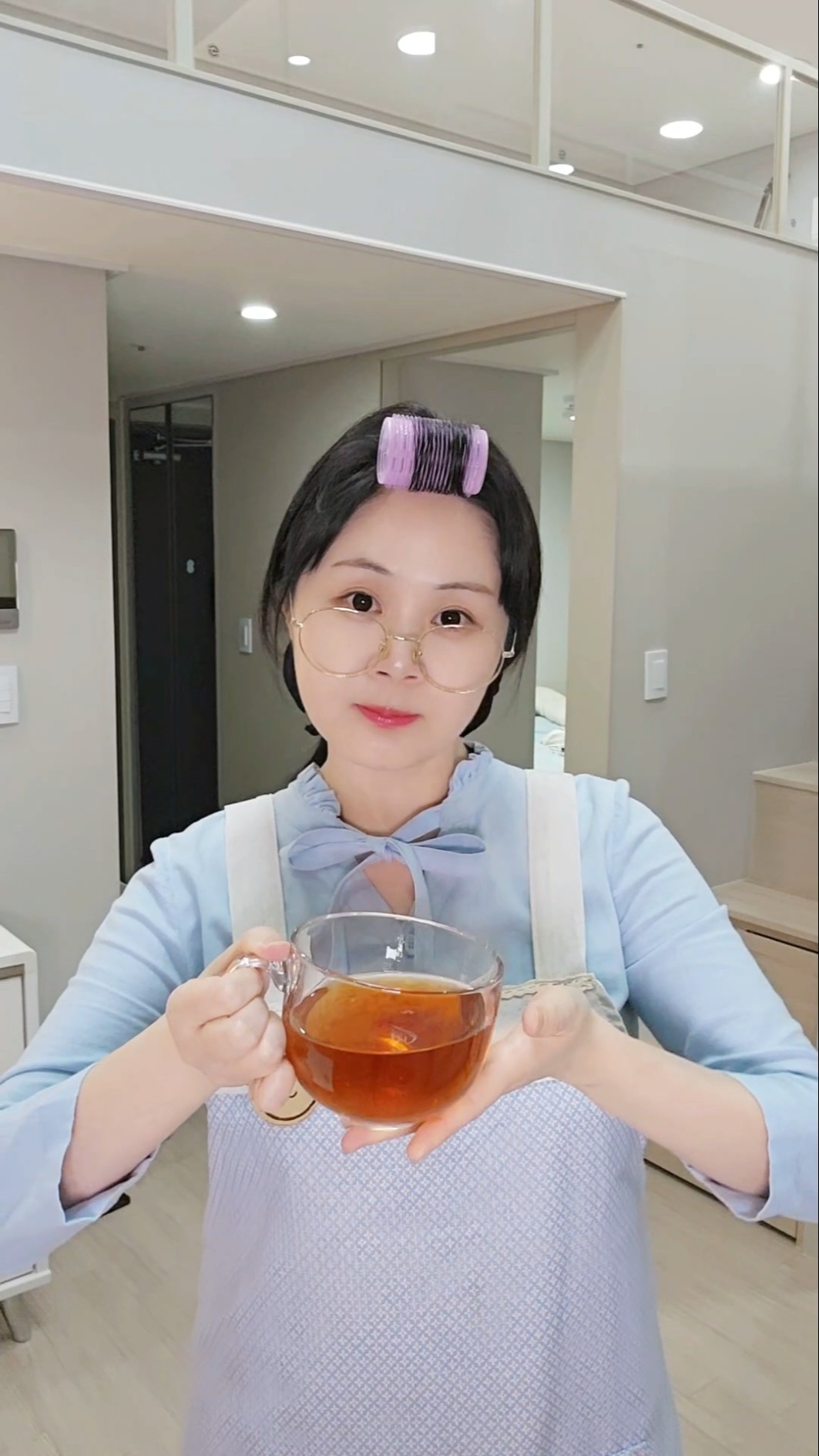 엄마의 똑똑한 방법?☕️My mom's smart way#funny #shorts