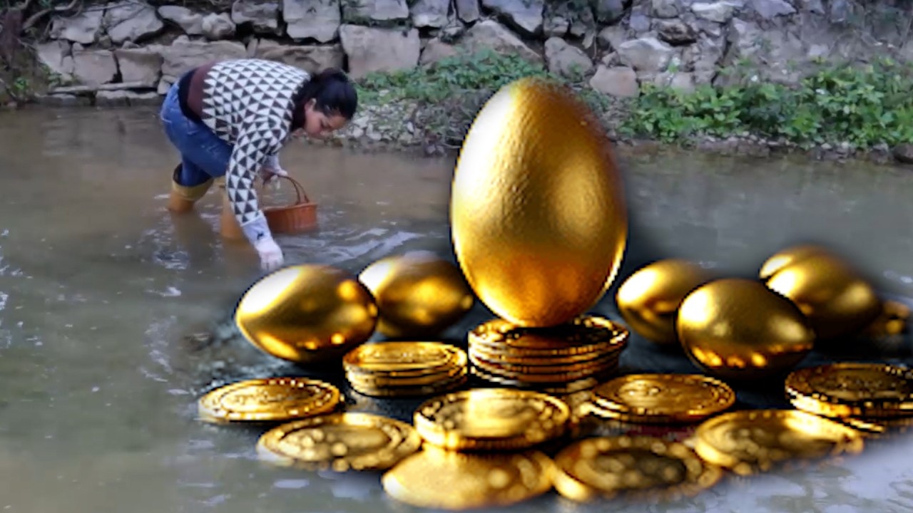 Girls use traditional outdoor pearl picking techniques to bring high-quality green pearls
