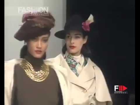 CHANEL Fall 1988/1989 Paris - Fashion Channel 