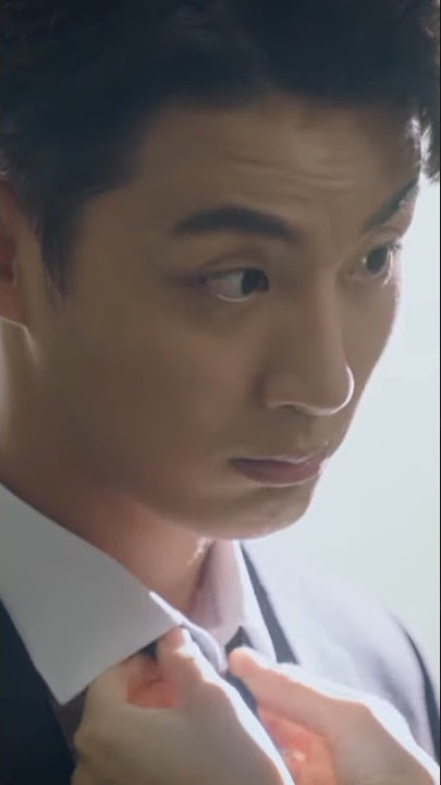 Trainee helped her judge with his tie #kdrama #yourhonor