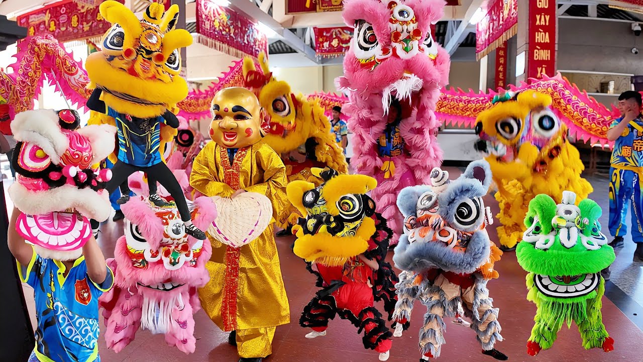 Các đoàn LSR cúng chùa bà Núi Sam Châu Đốc 29 tết 2026