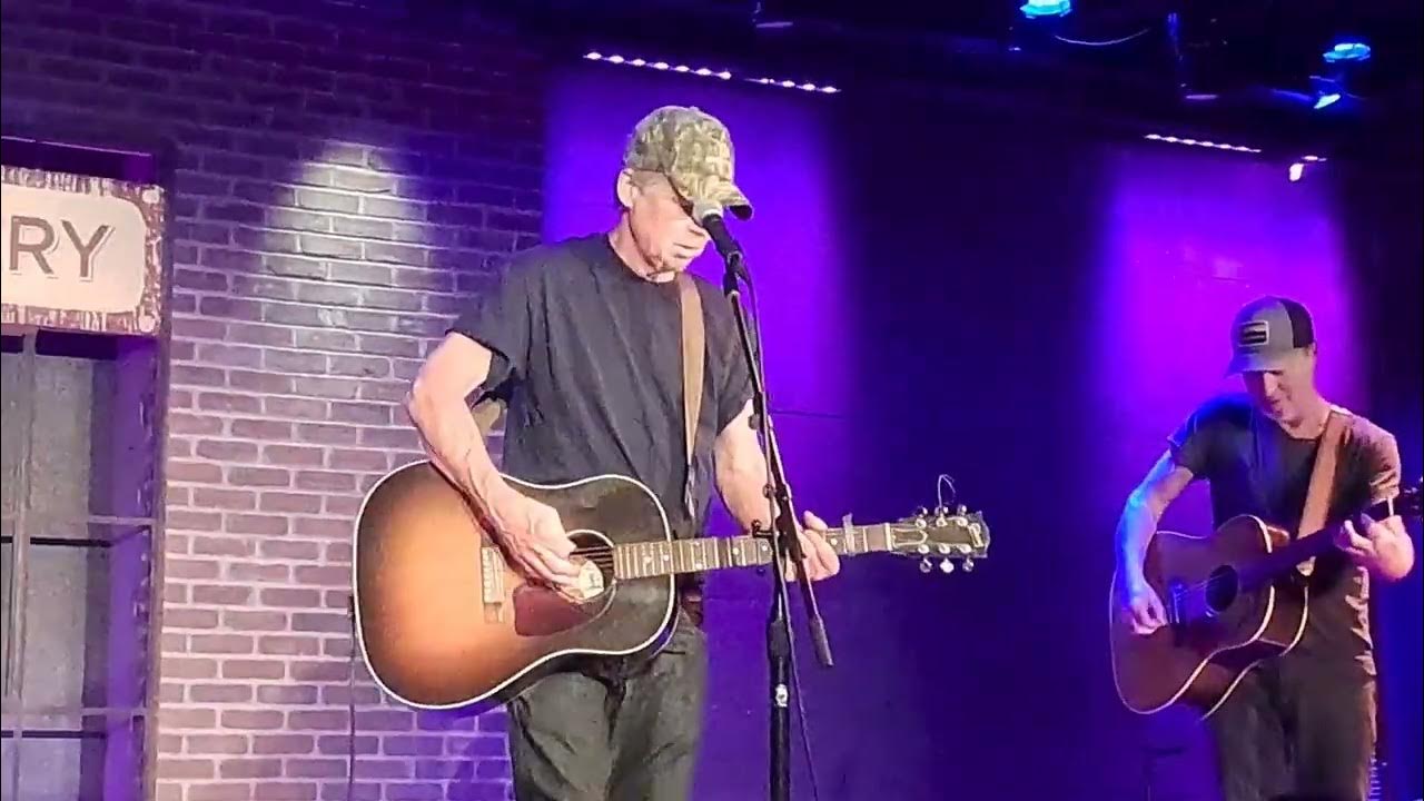 Chris Knight, "Jack Blue" YouTube