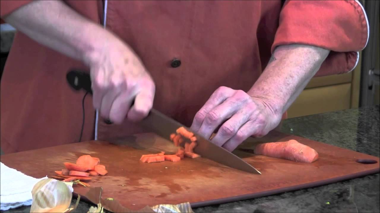 How to Cut Round Vegetables