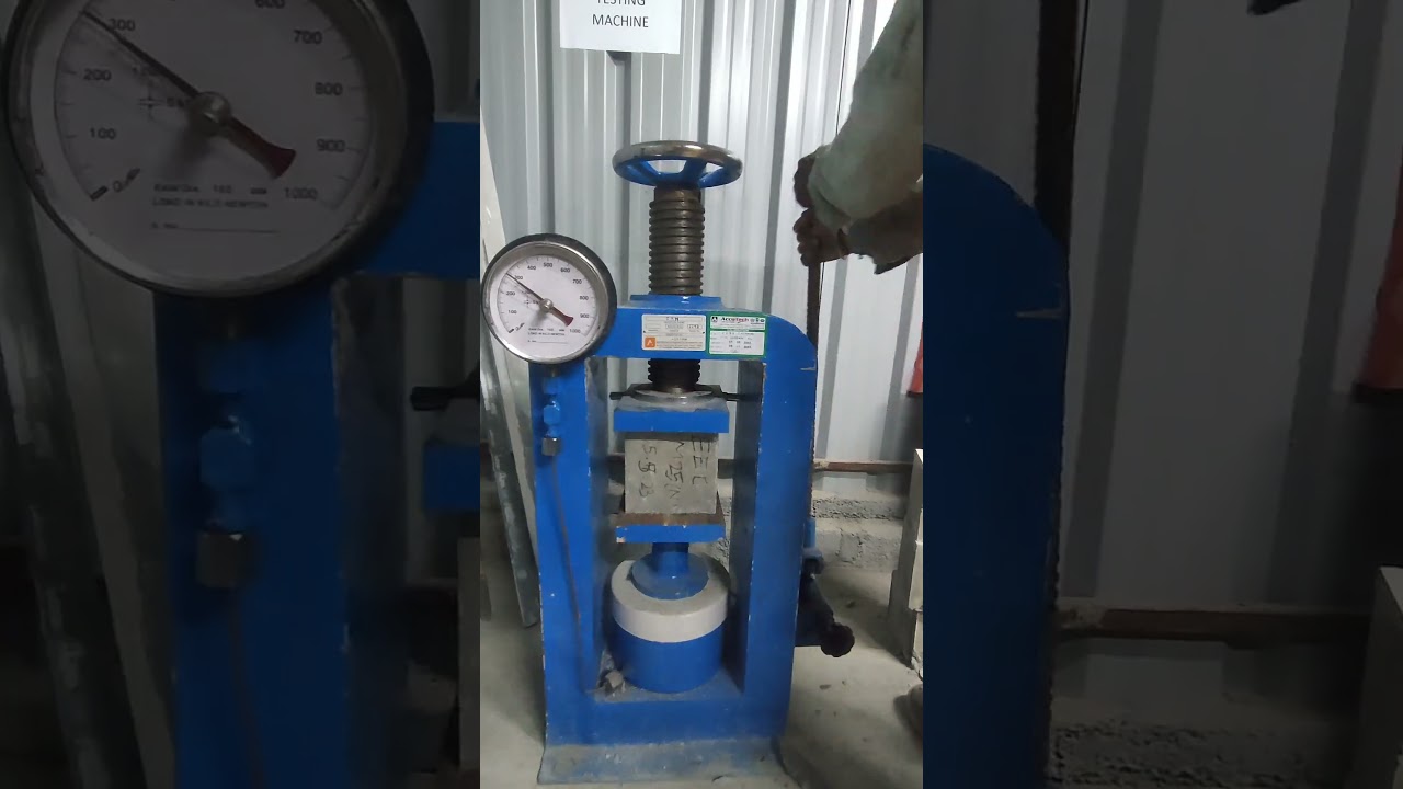 Concrete Compression test. 