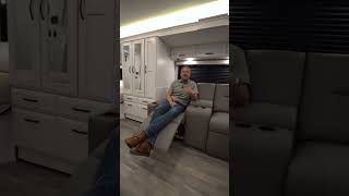 Theater Seats - Redhawk Class C Motorhome - Top 10 Features & Benefits – Jayco RV