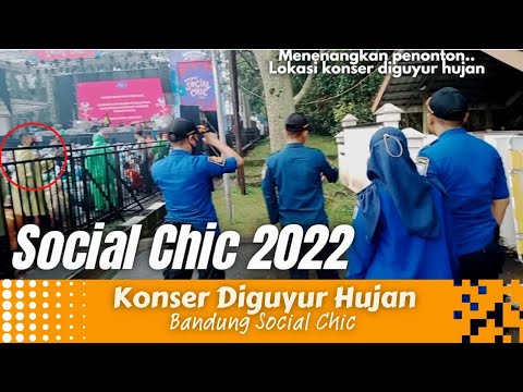 AT SOCIAL CHIC