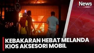 Detik-Detik Kios Aksesori Mobil Terbakar, Api Cepat Membesar dalam Hitungan Menit | iNews Malam 21/9