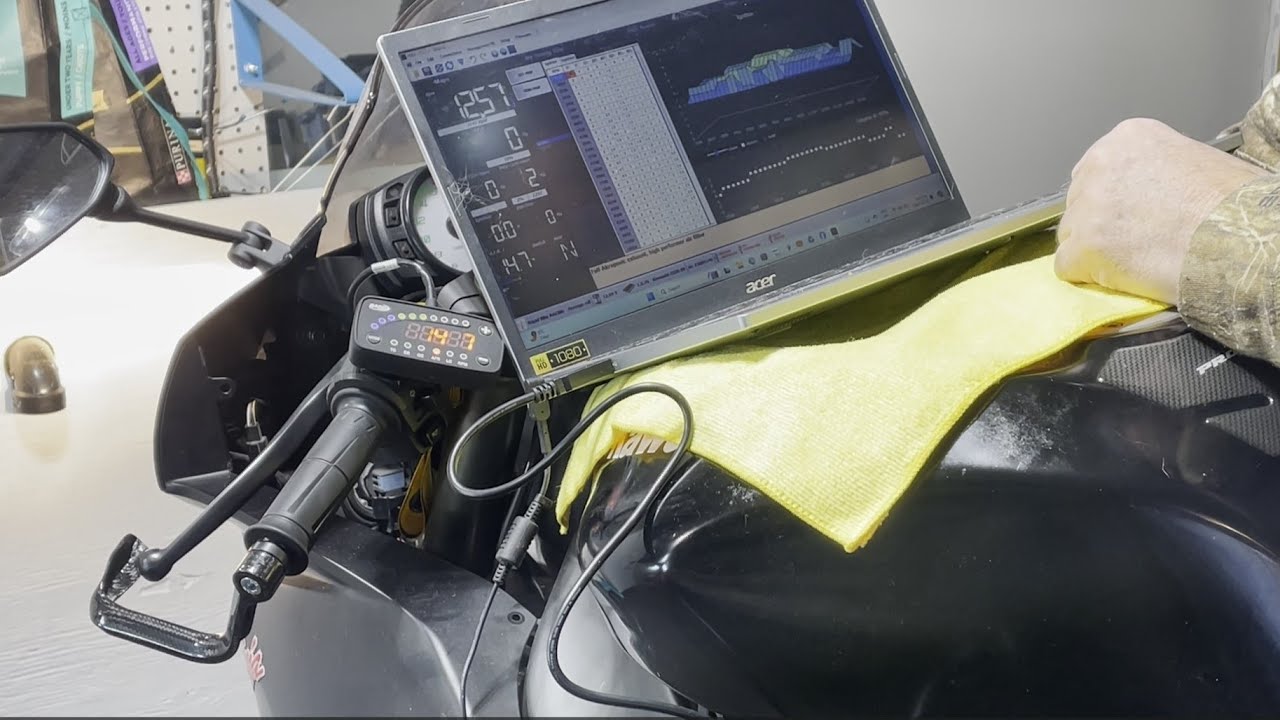 ZX6R Rapid Bike Racing Quick Shift My Tuning Install Part 2 - YouTube