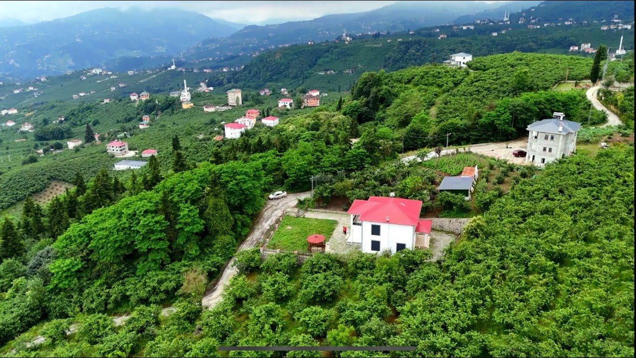 فيلا للبيع مع الاثاث بتقسيط مساحة الارض 900m2 مساحة الفيلا 250m2 تبعد عن مركز طرابزون ميدان 20 دقيقة