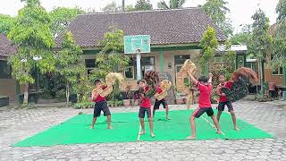 Tari Jaran Kepang 5 Penari Haswa Jalu Rageng Sd N 2 Kedu