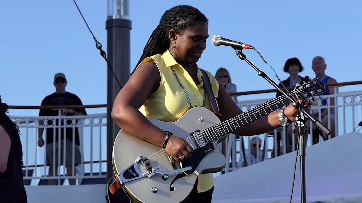 Ruthie Foster - Joy Comes Back - Pool Deck Show - ...