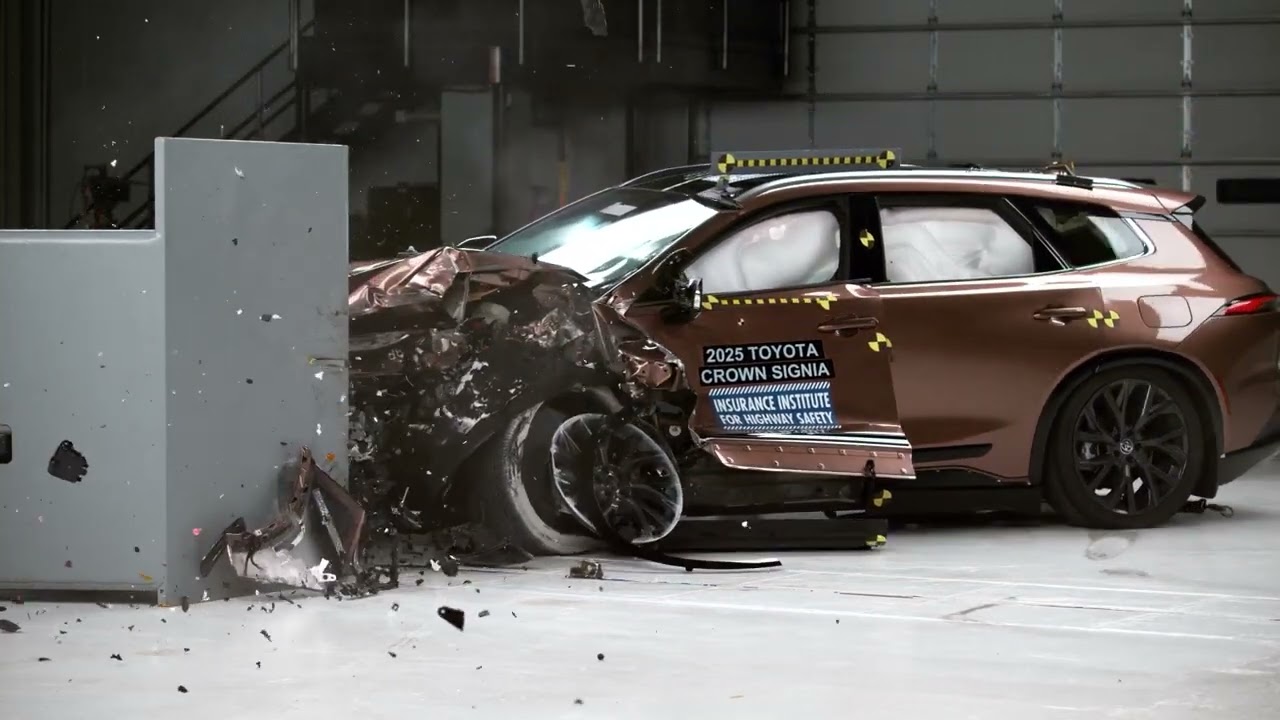 【トヨタ・クラウン エステート 衝突実験】-アメリカ篇 2024 IIHS crash test TOYOTA USA『CROWN Signia』-
