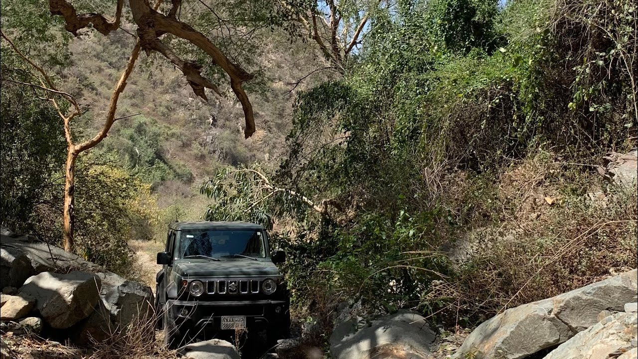 جوله استكشافيه لشلال رحب في محافظة رجال المع